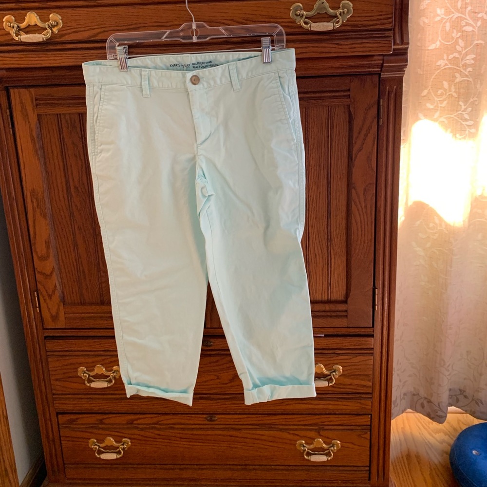 Gap girlfriend khakis in mint